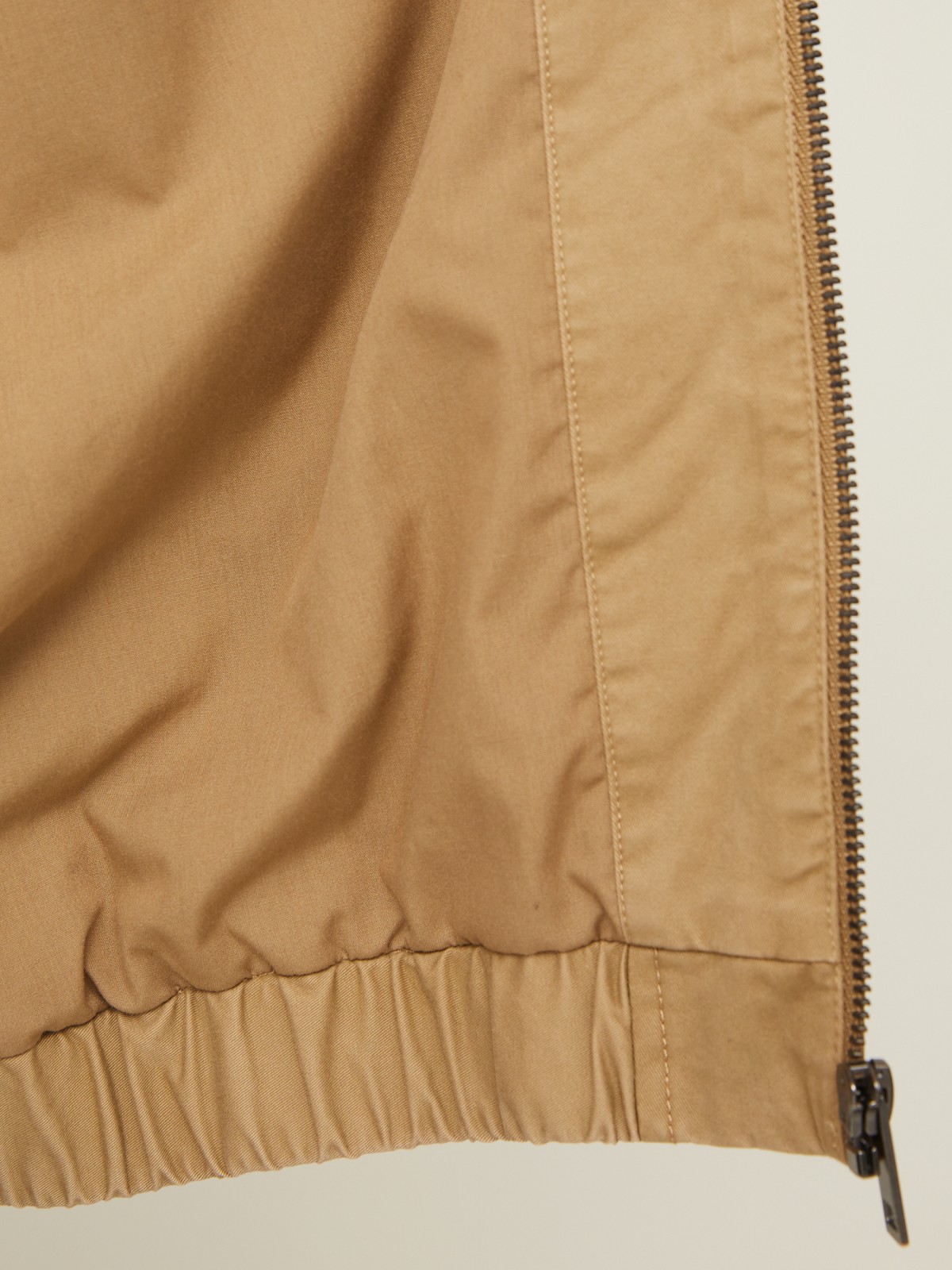 Куртка-бомбер из хлопка на молнии с воротником-стойкой zolla 01421564X144, цвет бежевый, размер XXL - фото 5