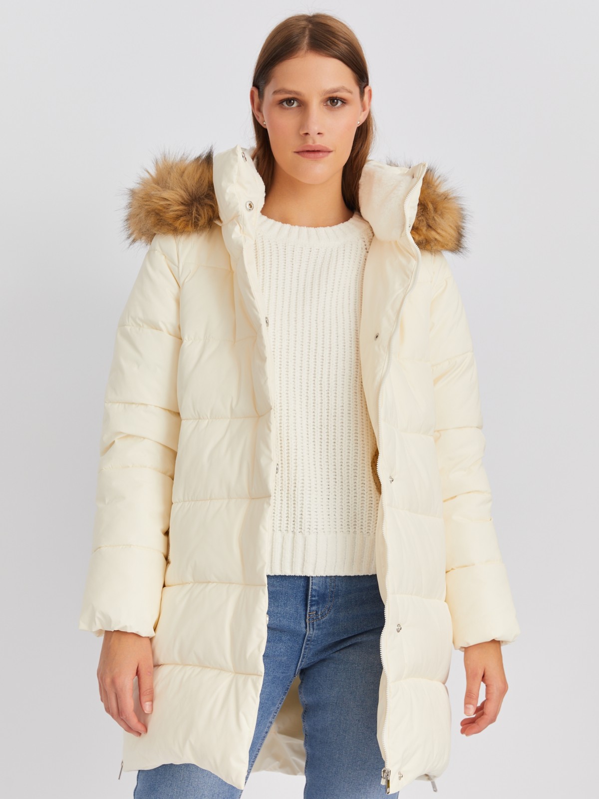 Тёплая куртка-пальто с капюшоном и боковыми шлицами на молниях zolla 022425212014, цвет молоко, размер XS