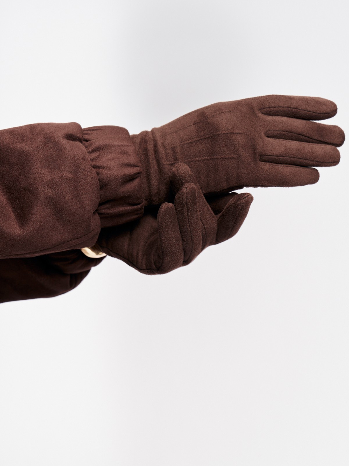 Утеплённые замшевые перчатки с экомехом