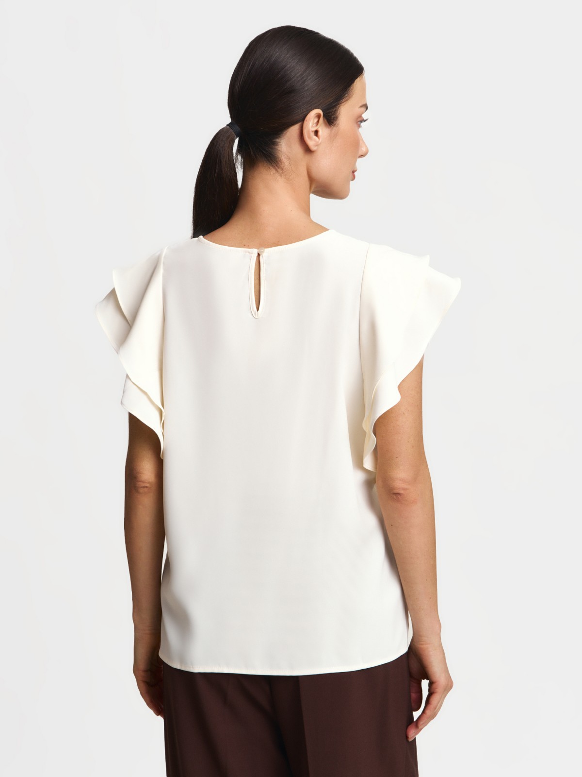 Топ-блузка с воланами на рукавах