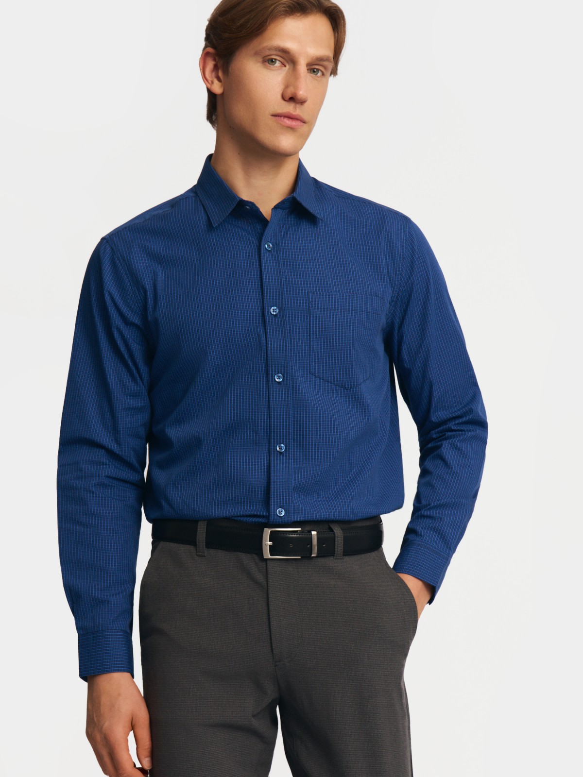 Офисная рубашка прямого силуэта с узором в клетку