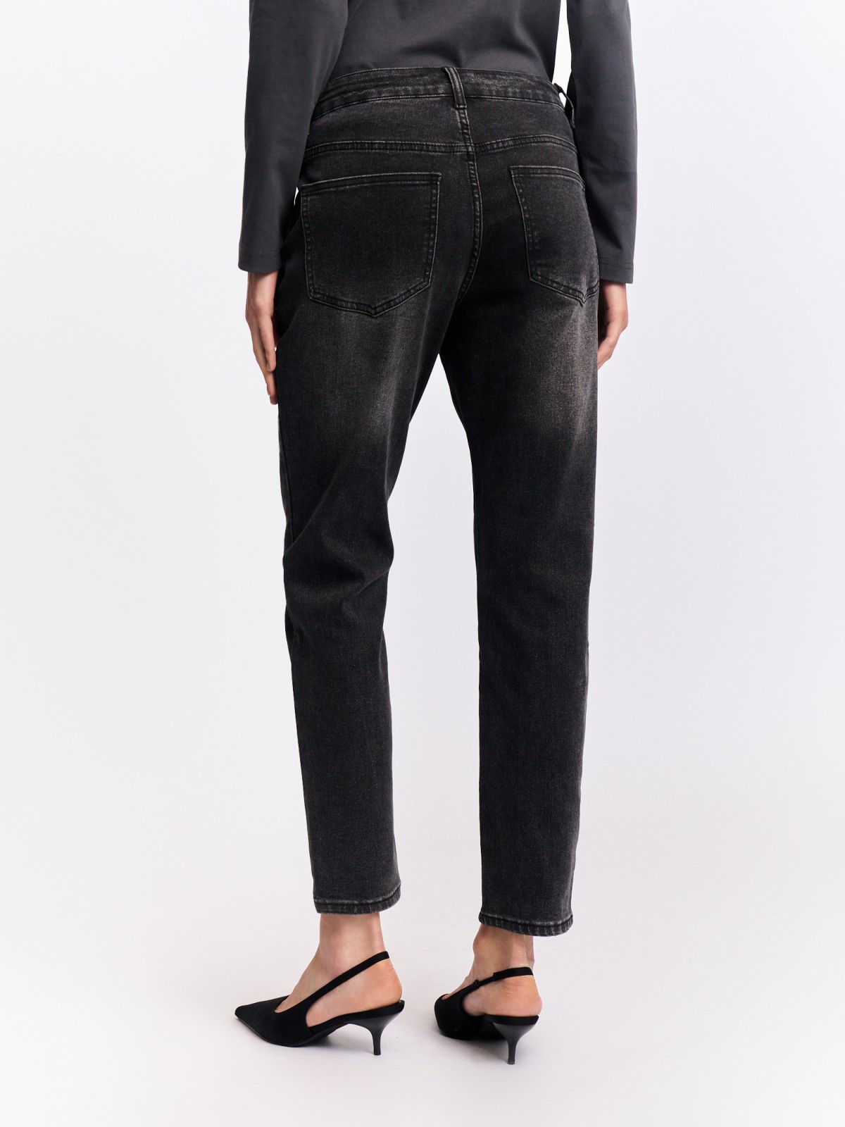 Джинсы силуэта Boyfriend со средней посадкой