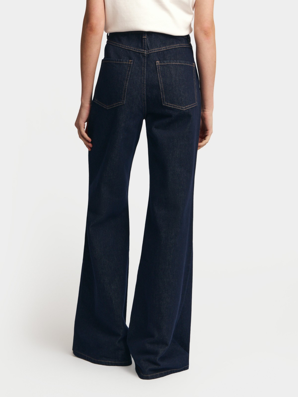 Джинсы силуэта Bootcut с высокой посадкой