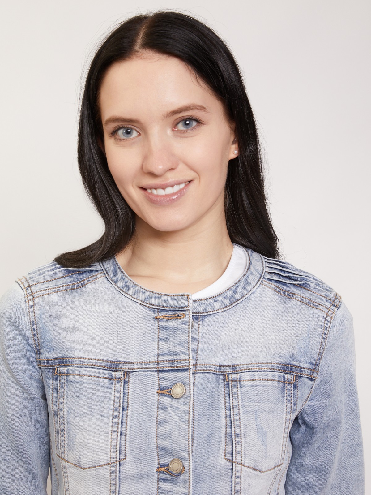 Куртка джинсовая