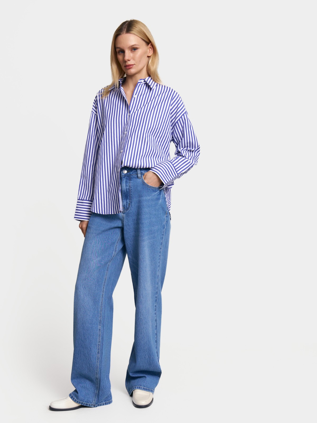 Рубашка оверсайз силуэта с узором в полоску