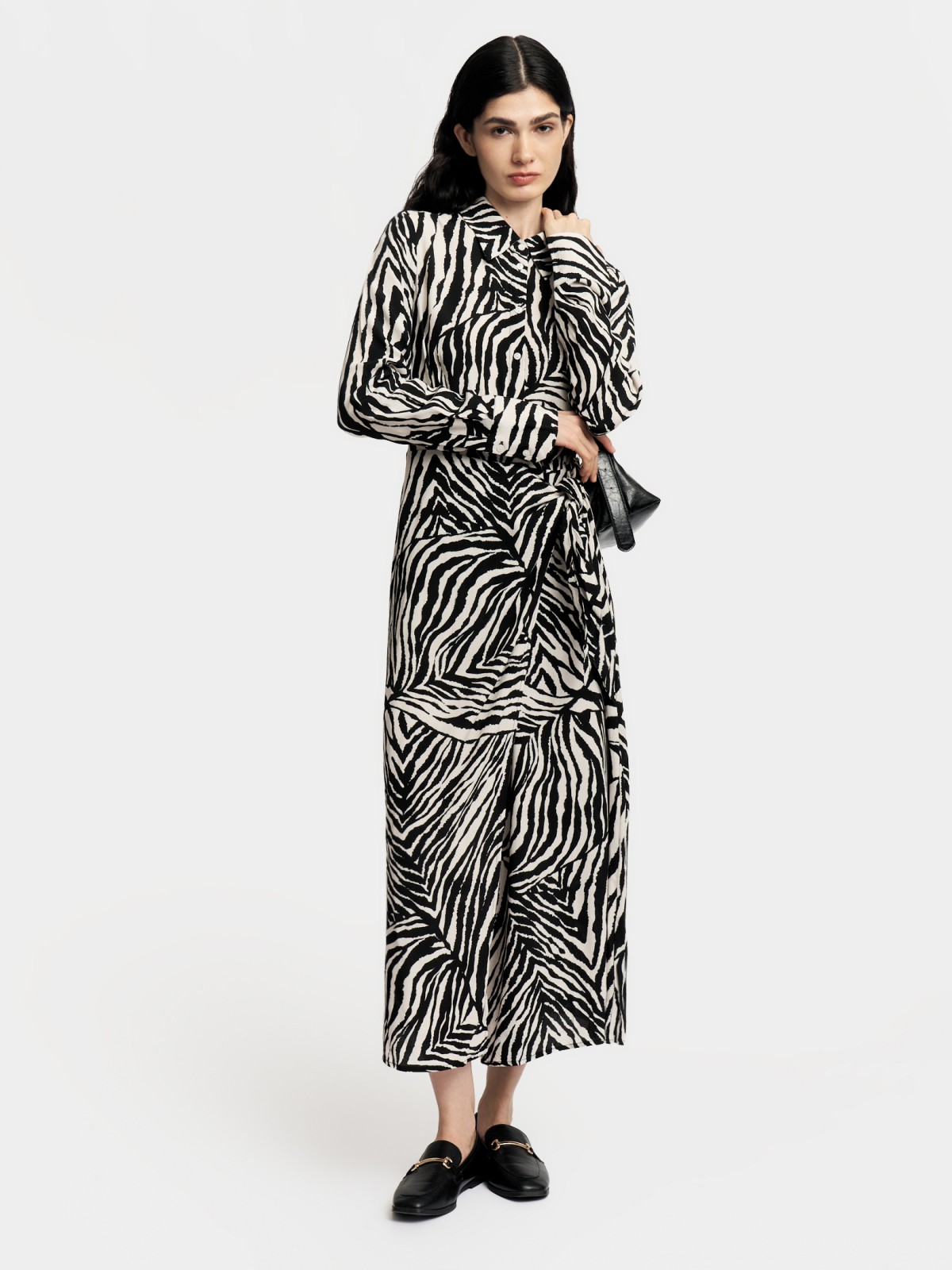 Платье-рубашка миди с принтом