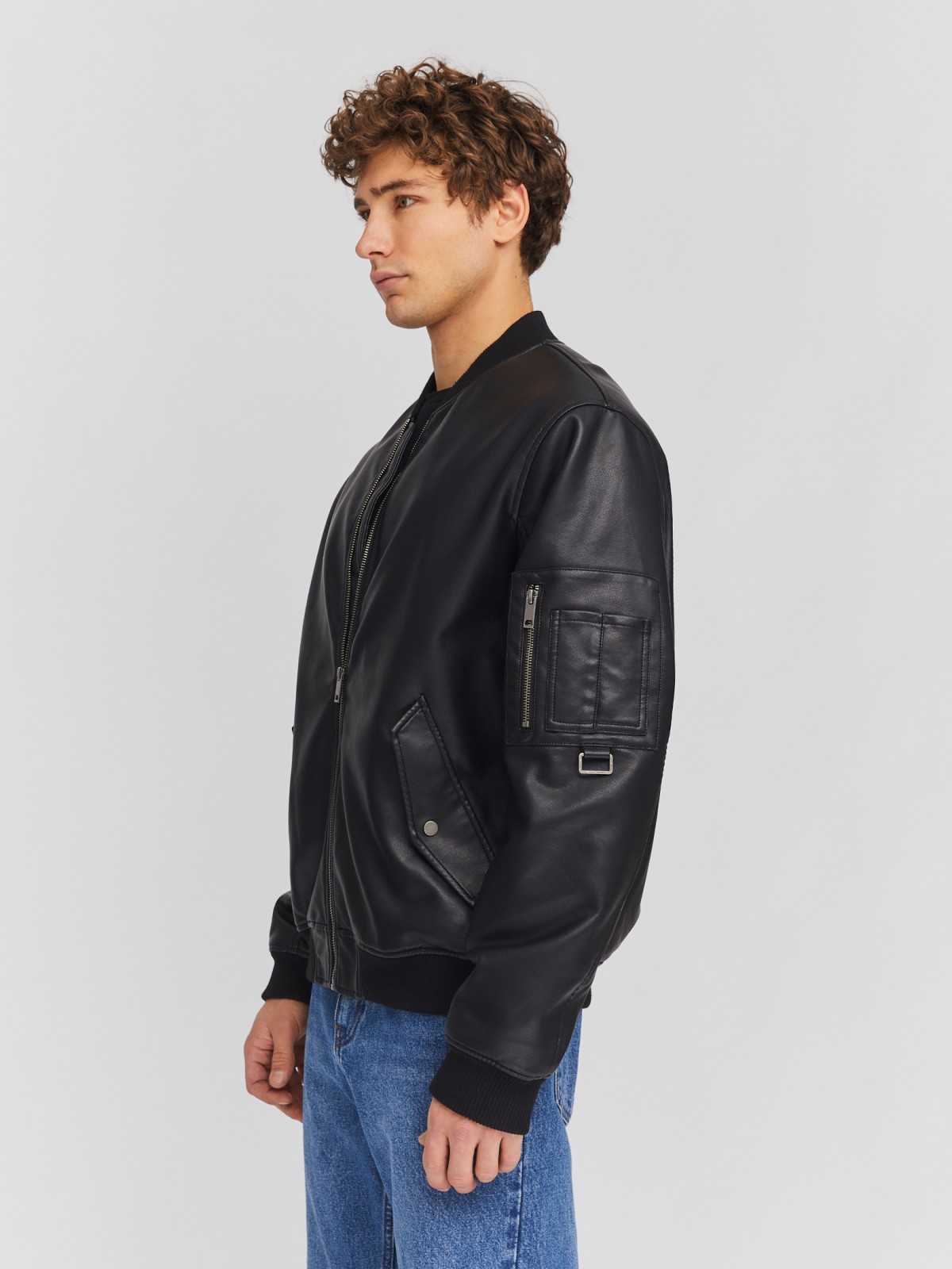 Утеплённая куртка-бомбер из экокожи на синтепоне zolla 014135150134, цвет черный, размер M - фото 3