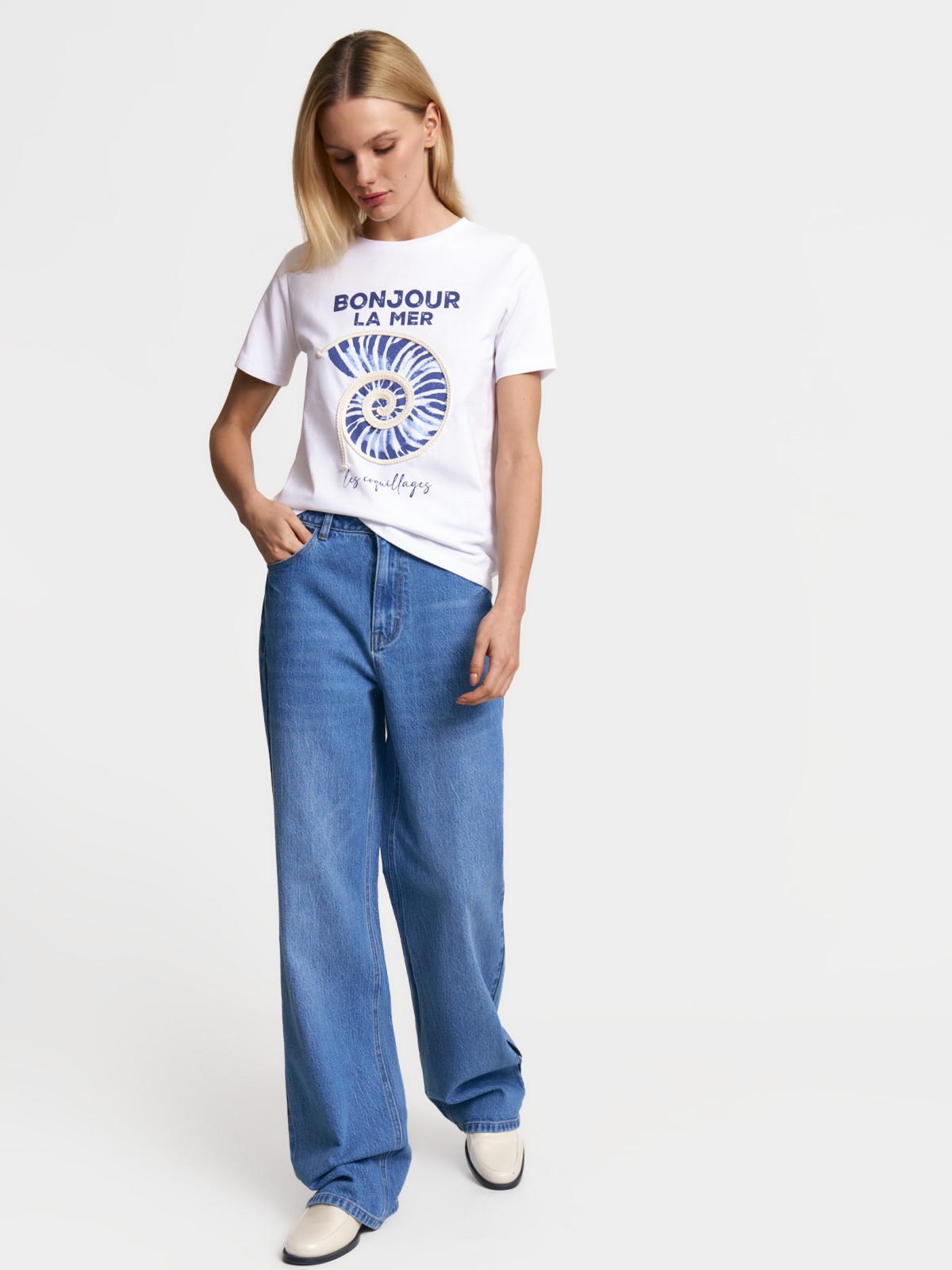 Джинсы прямого силуэта с высокой посадкой