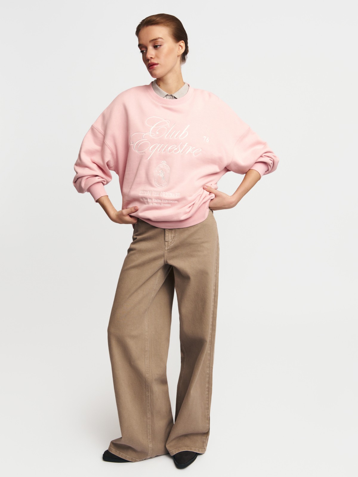 Свитшот оверсайз с надписью