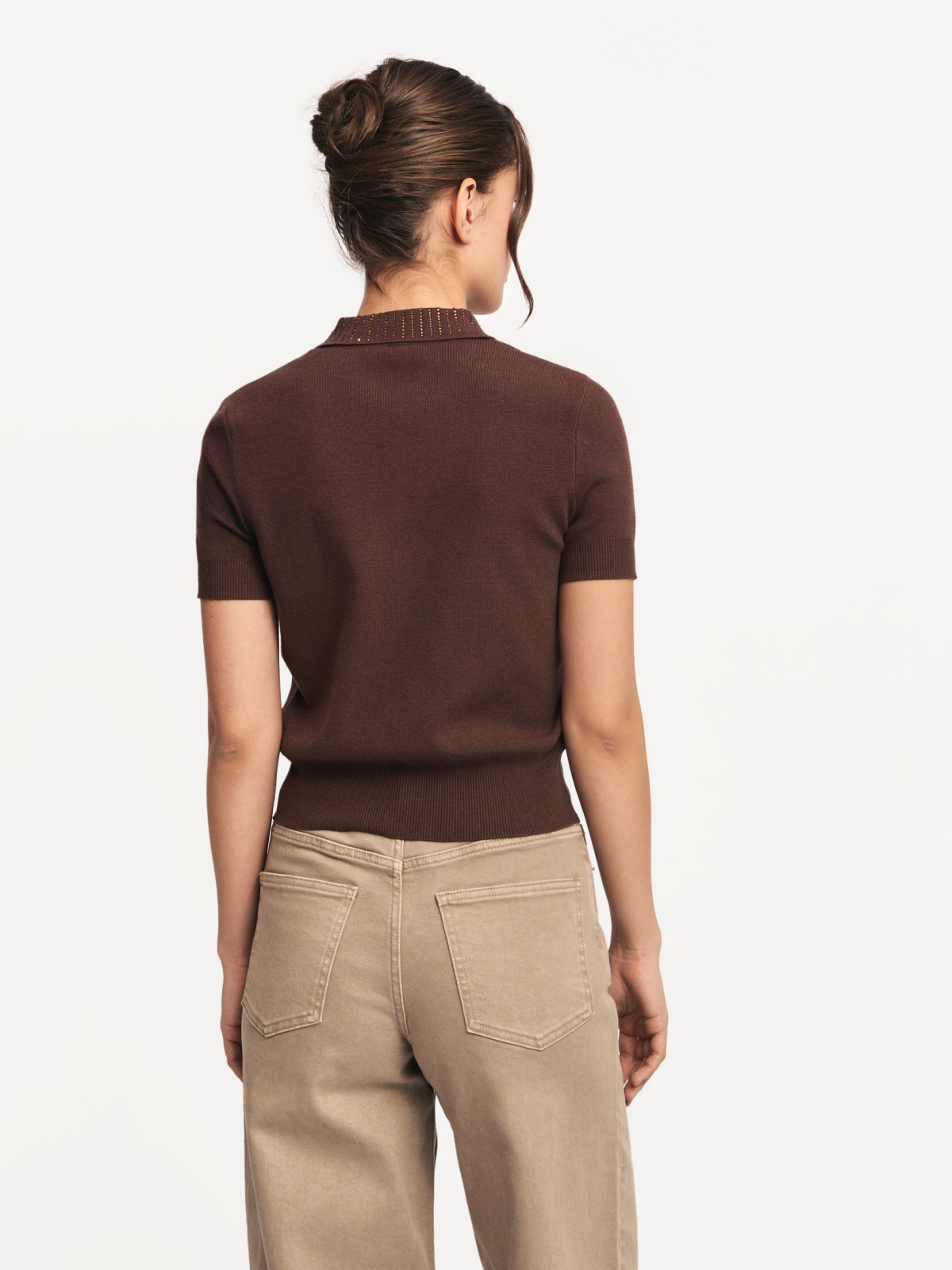 Нарядный джемпер поло со стразами