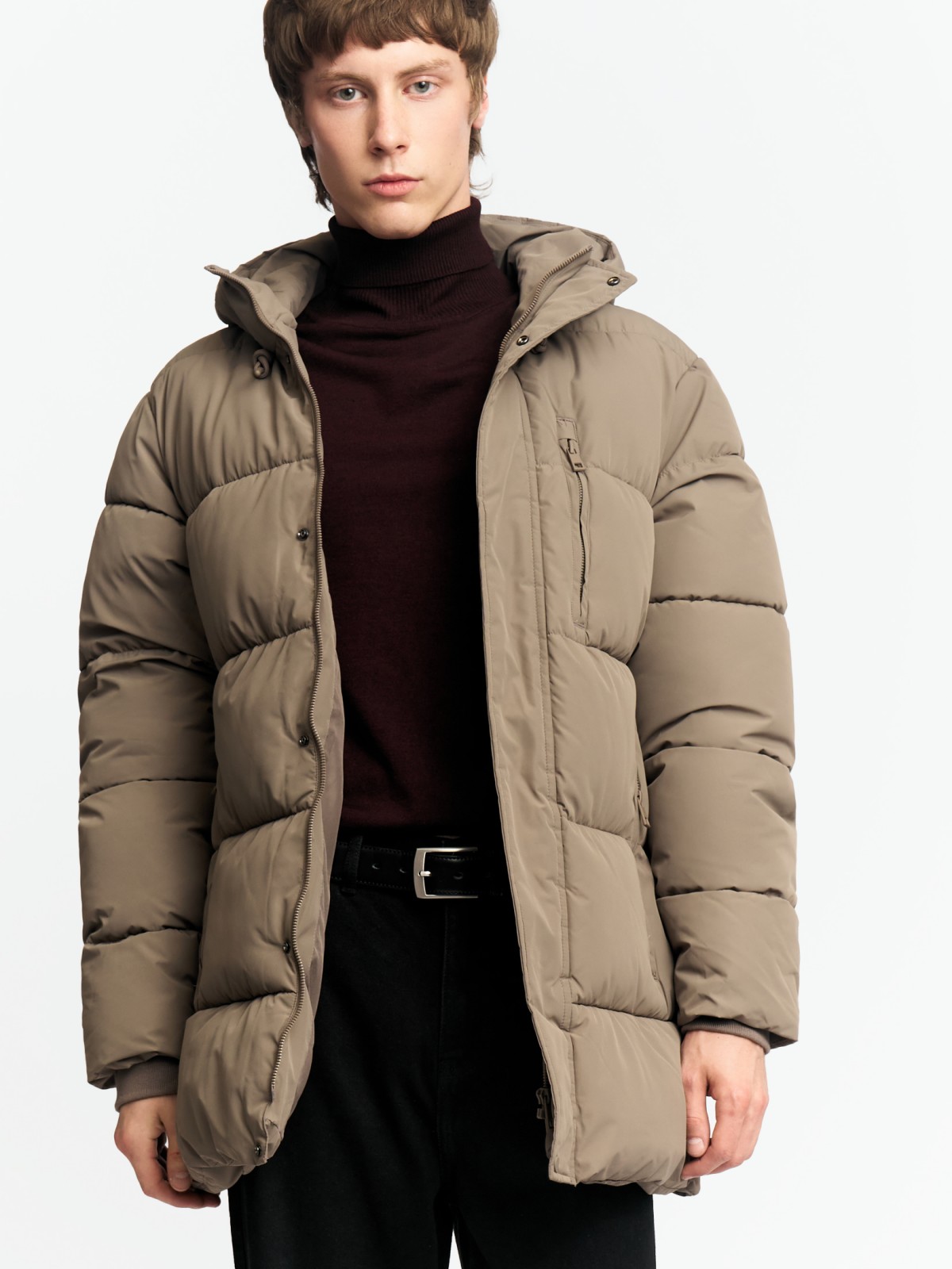 Тёплая куртка с капюшоном