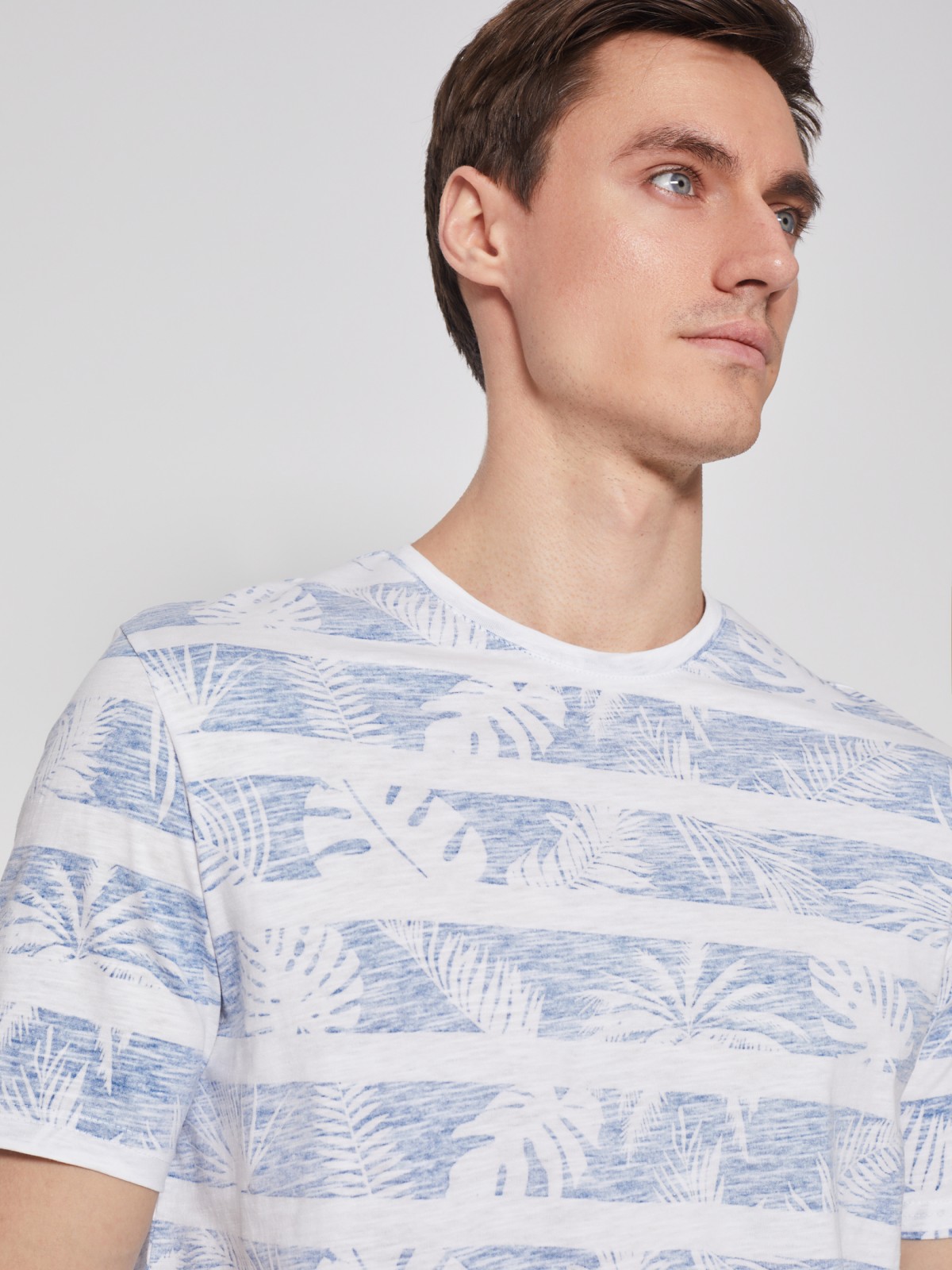 Футболка из хлопка в полоску с тропическим принтом