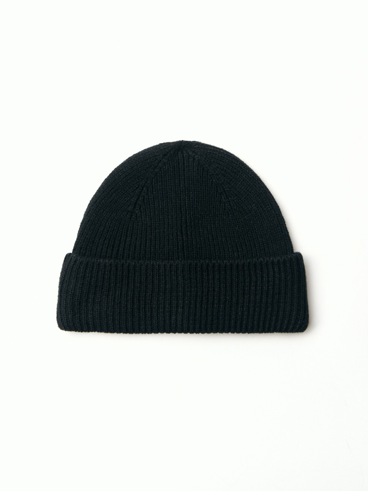 Вязаная шапка-бини из акрила