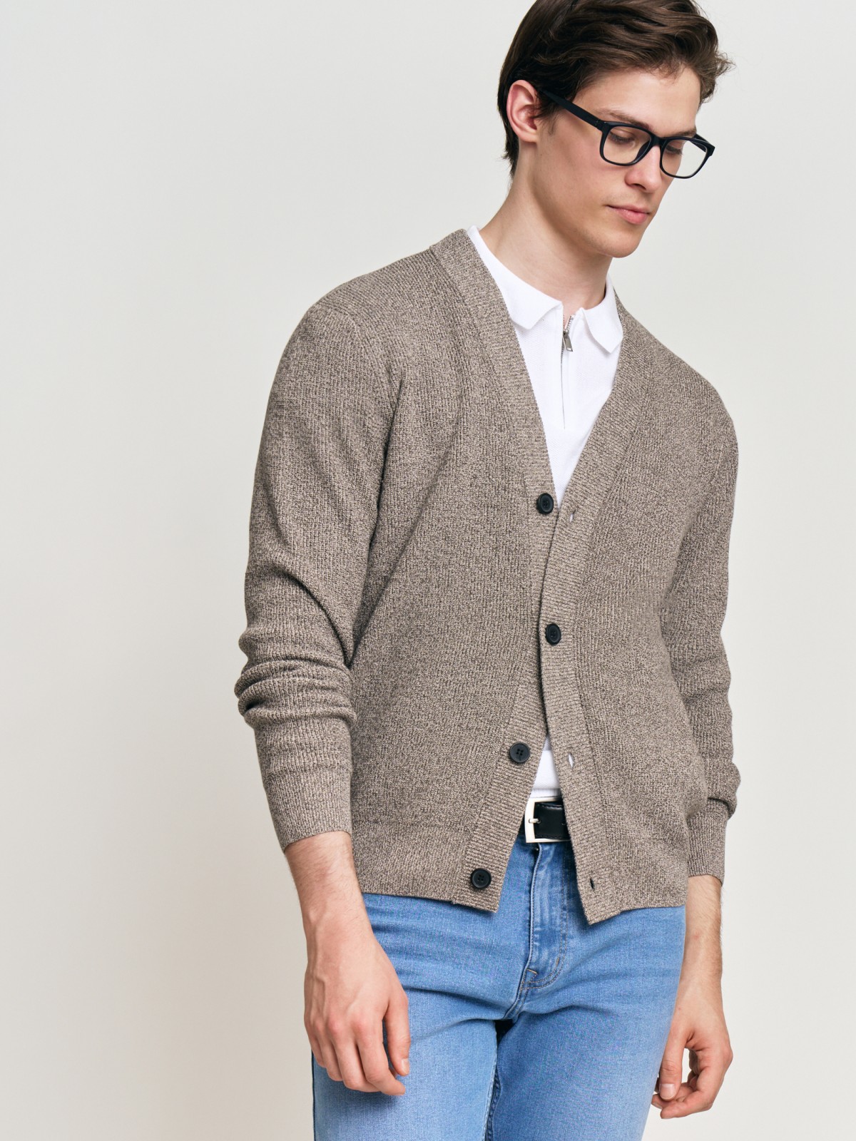 Вязаный кардиган на пуговицах