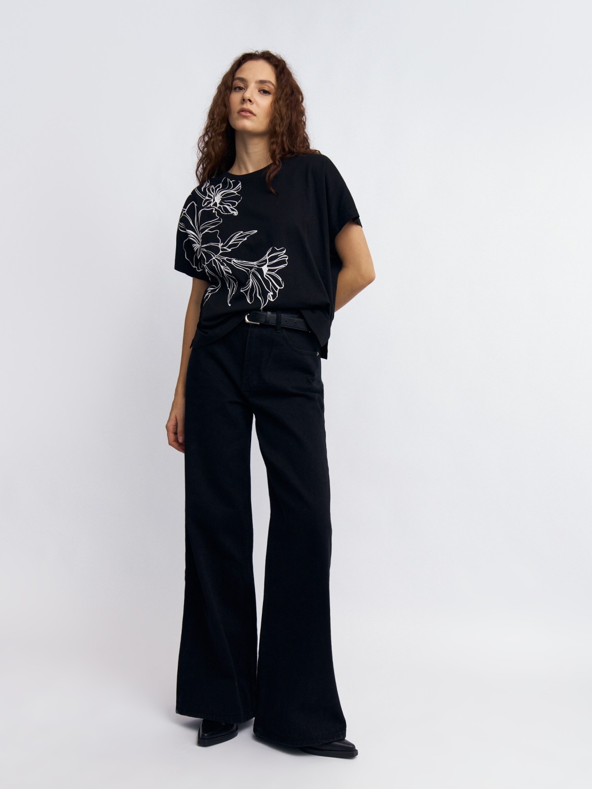 Футболка из хлопка с цветочным принтом