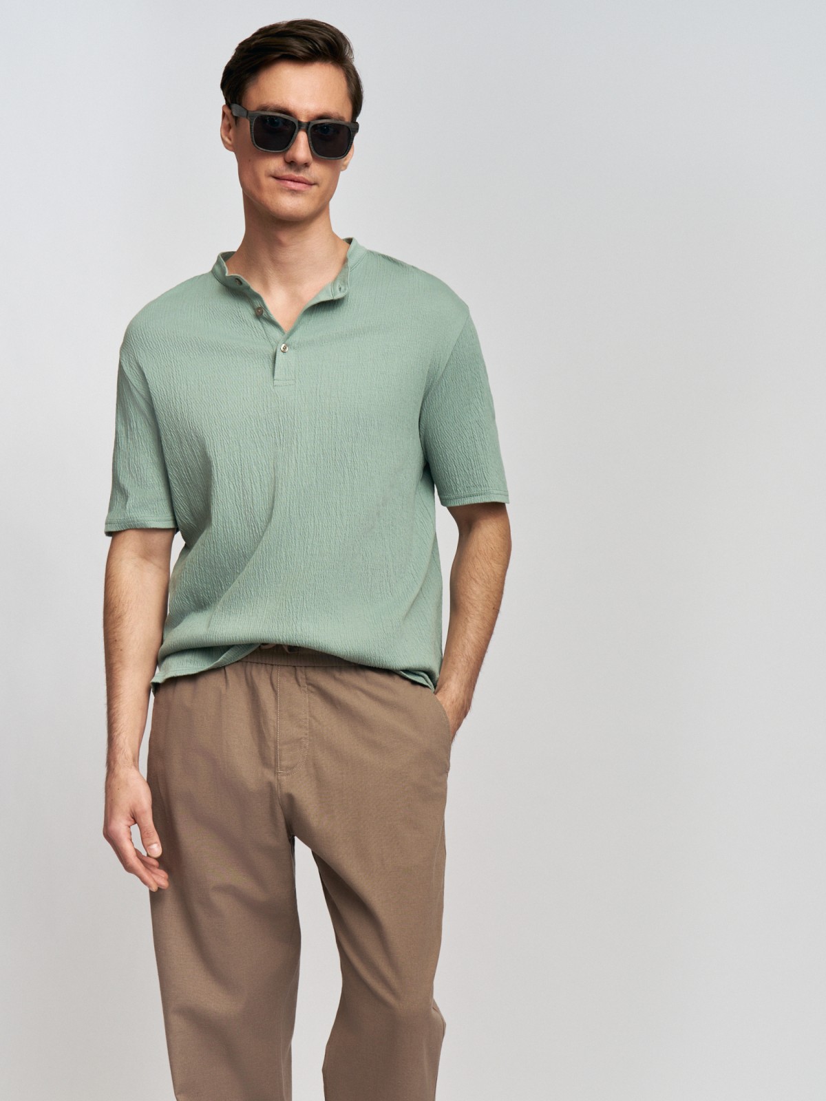 Футболка поло с воротником-стойкой