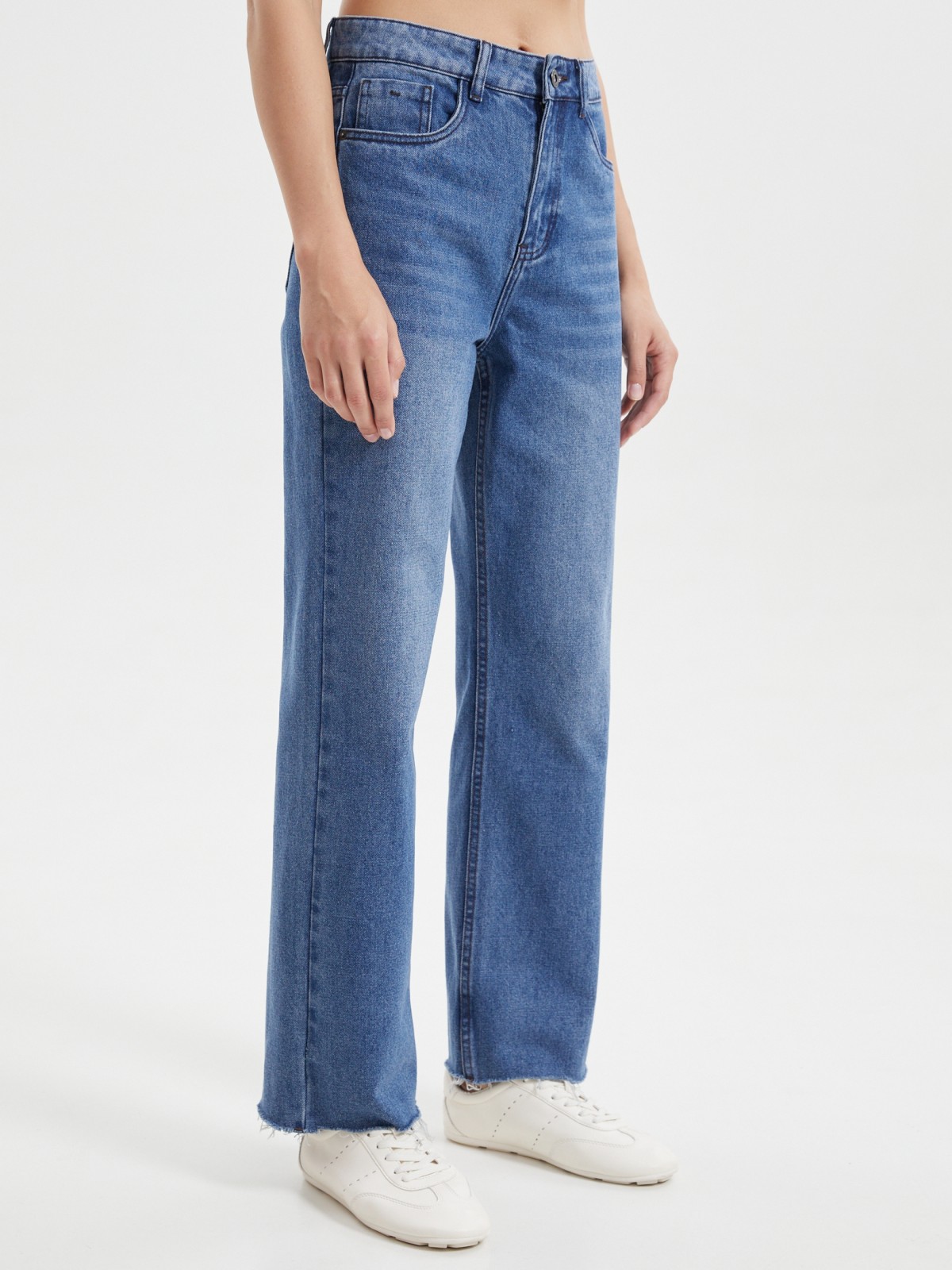 Джинсы прямого силуэта