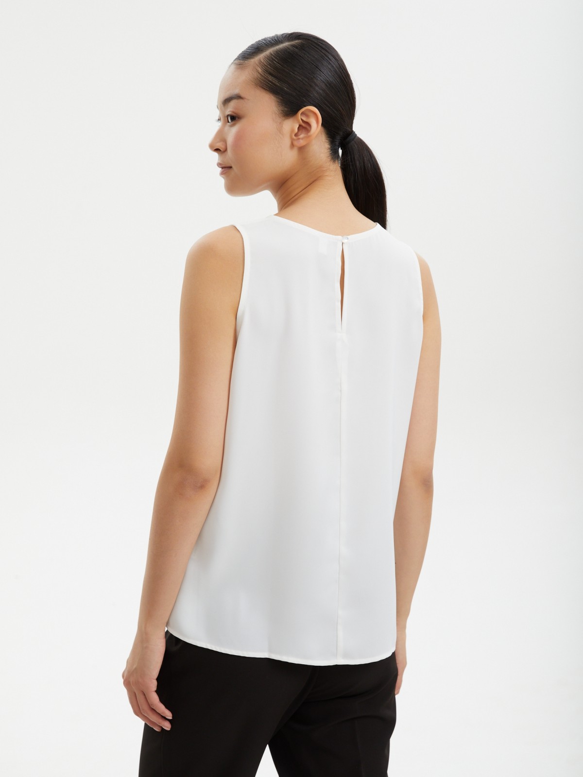 Топ-блузка без рукавов