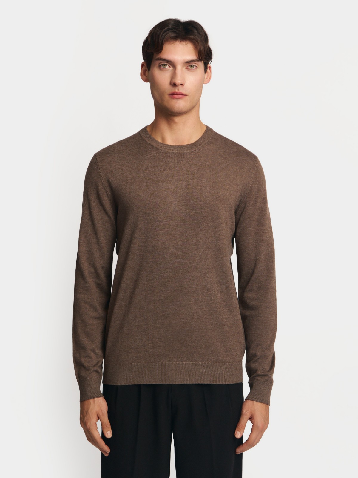 Тонкий трикотажный джемпер