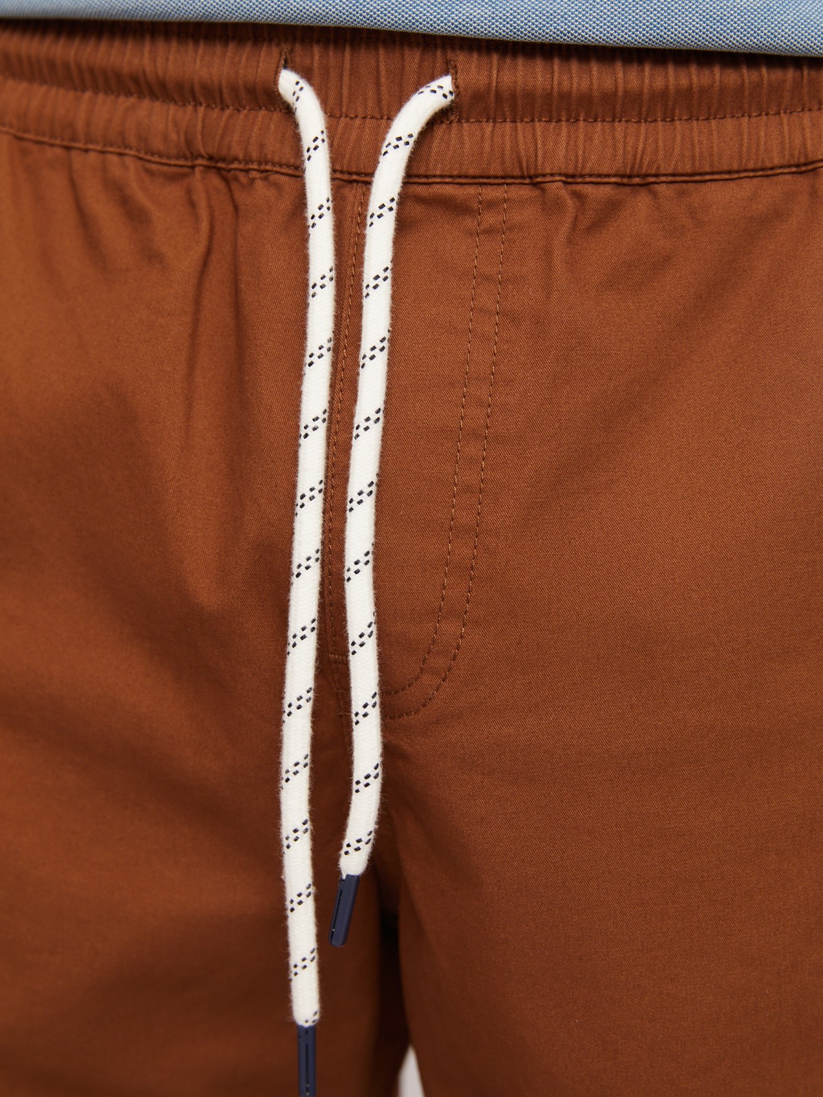 Удлинённые шорты на резинке из хлопка zolla 014247559012, цвет коричневый, размер 32 - фото 3
