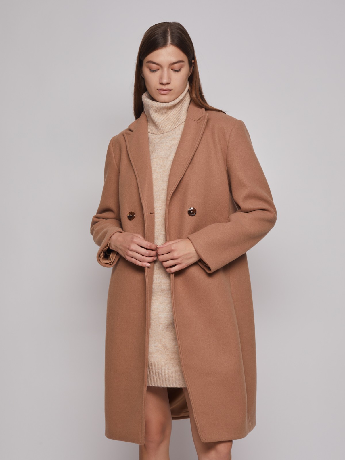 Пальто прямого силуэта