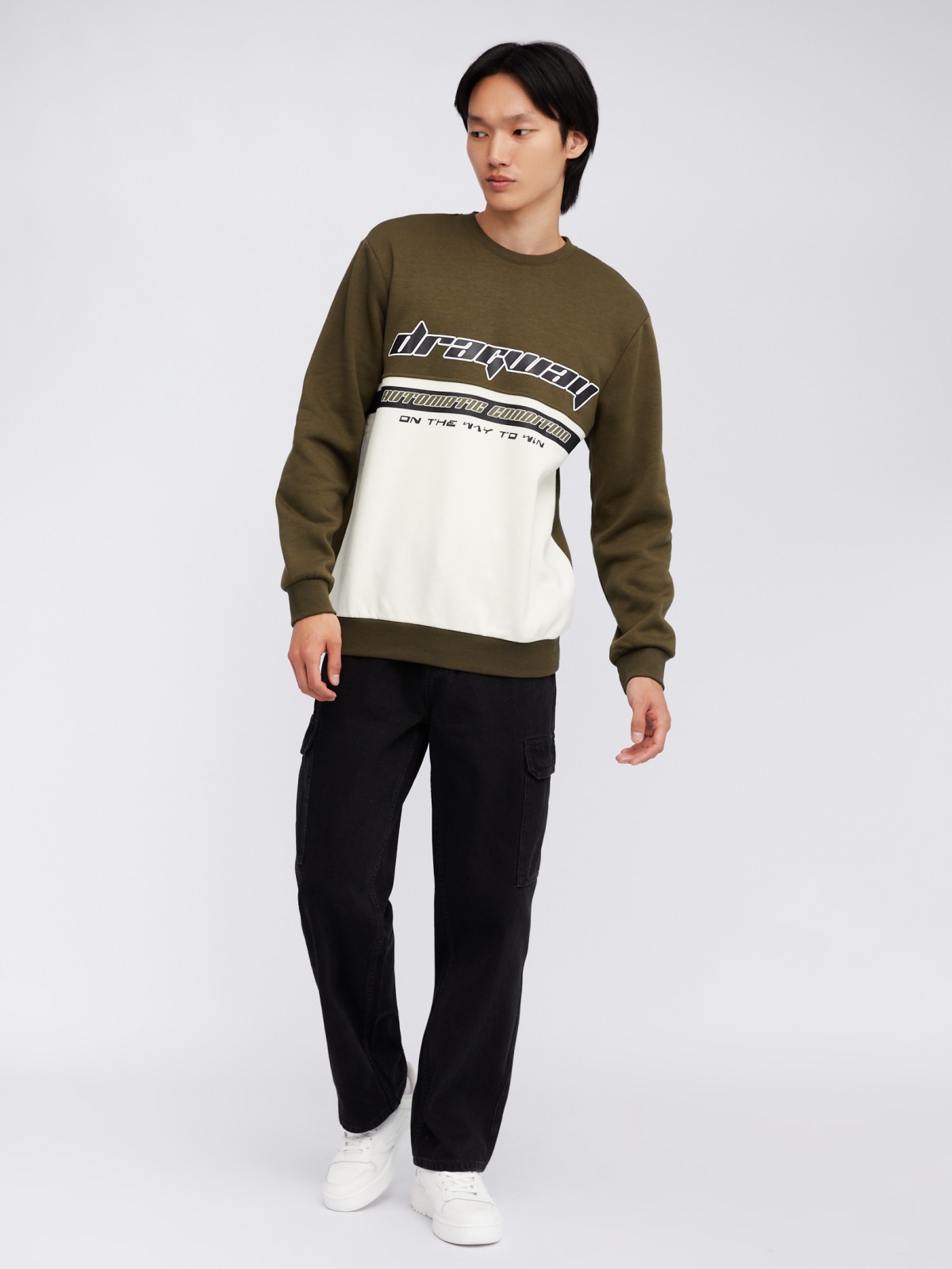 Трикотажный свитшот в стиле колор блок