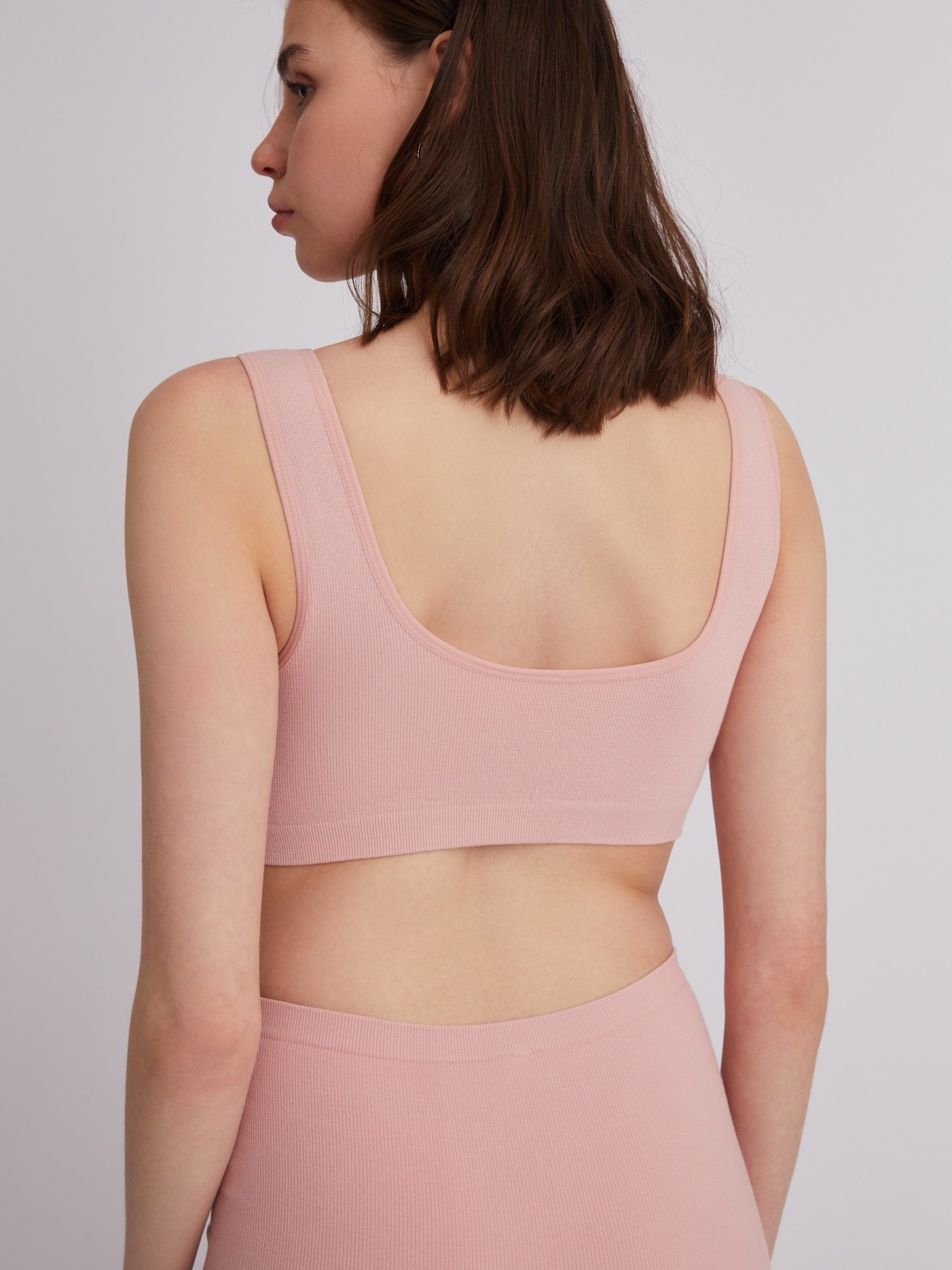 Бельевой кроп-топ на широких бретелях