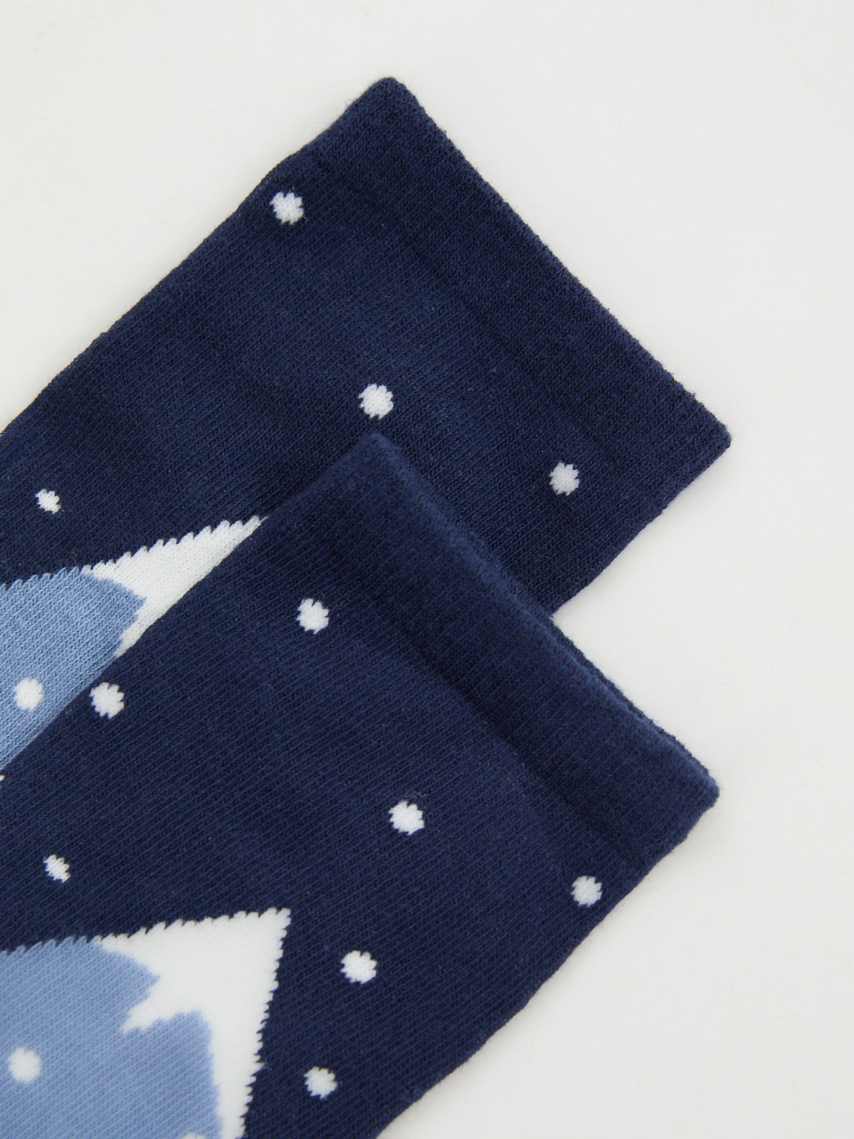 Высокие носки с зимним принтом