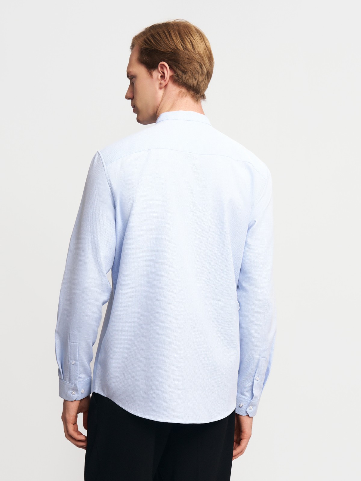 Офисная рубашка с воротником-стойкой и длинным рукавом