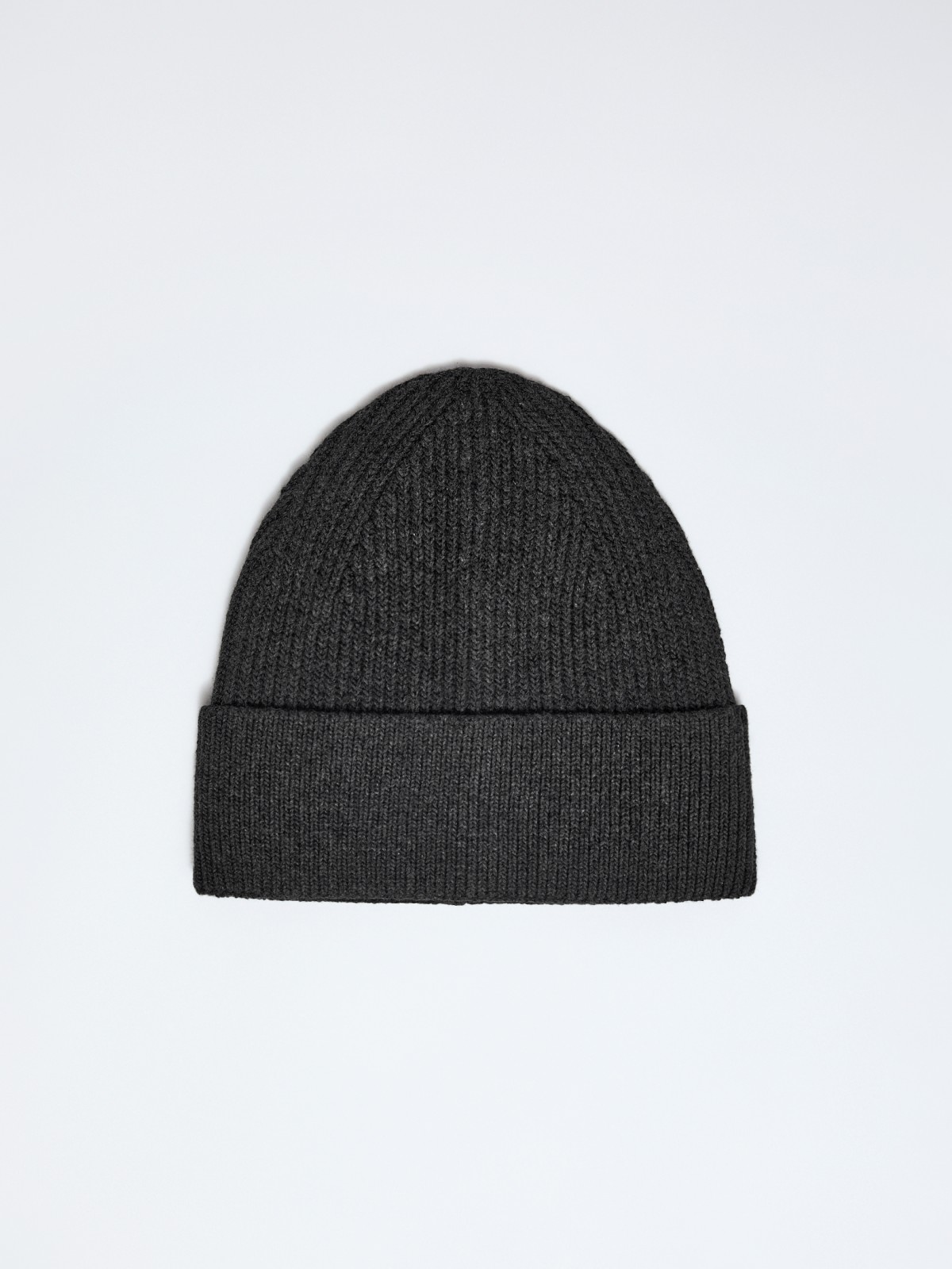 Вязаная шапка-бини из хлопка с отворотом 399₽