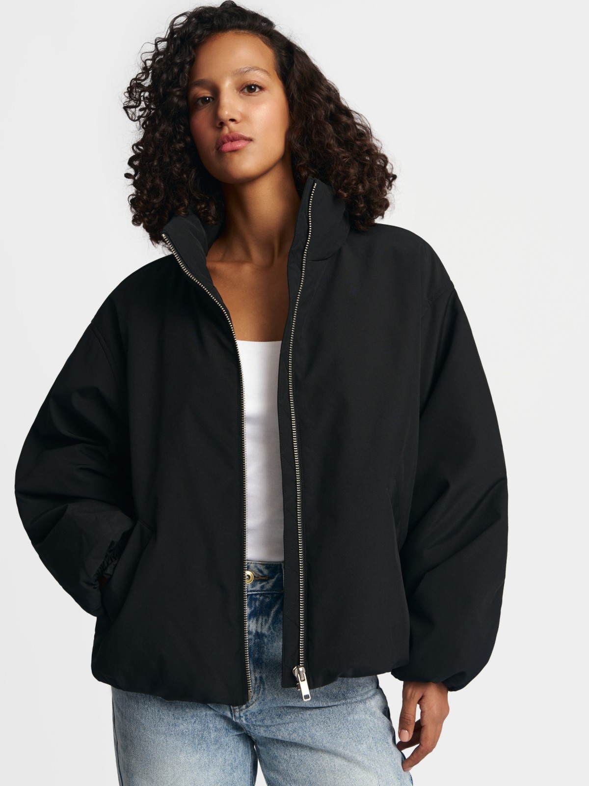 Утеплённая куртка-бомбер на синтепоне