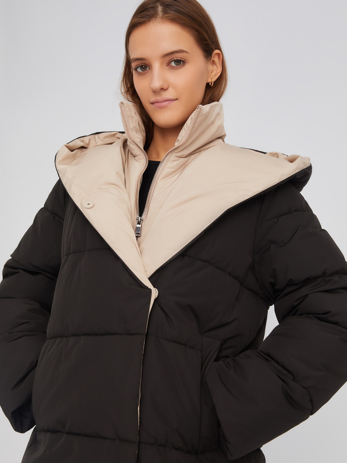 Тёплая стёганая дутая куртка с капюшоном и вшитой манишкой на молнии zolla 02334510L034, цвет черный, размер XS - фото 3