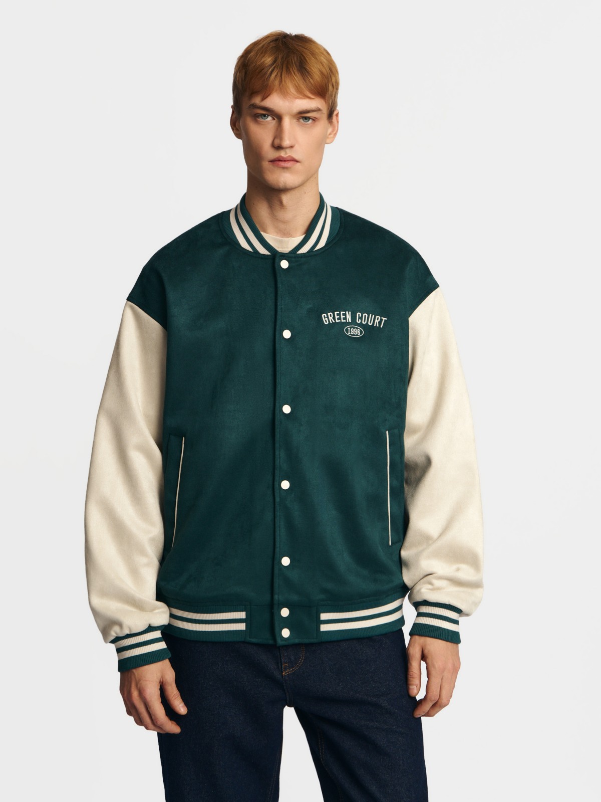 Бомбер в колледж-стиле из экозамши