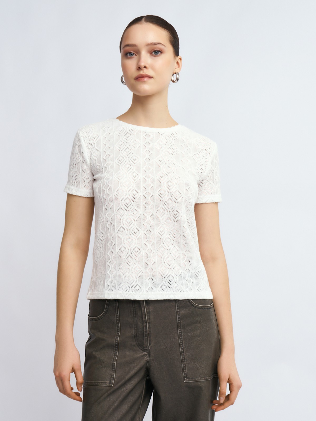 Футболка-топ из ажурного вязаного трикотажа