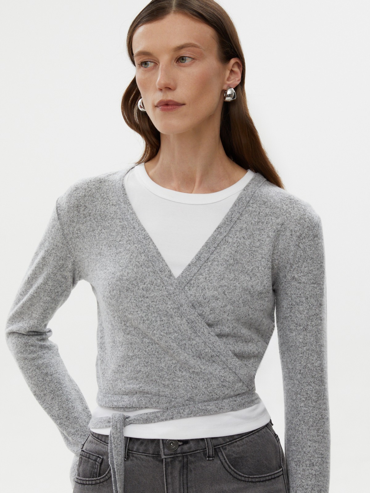 Трикотажный джемпер с запахом