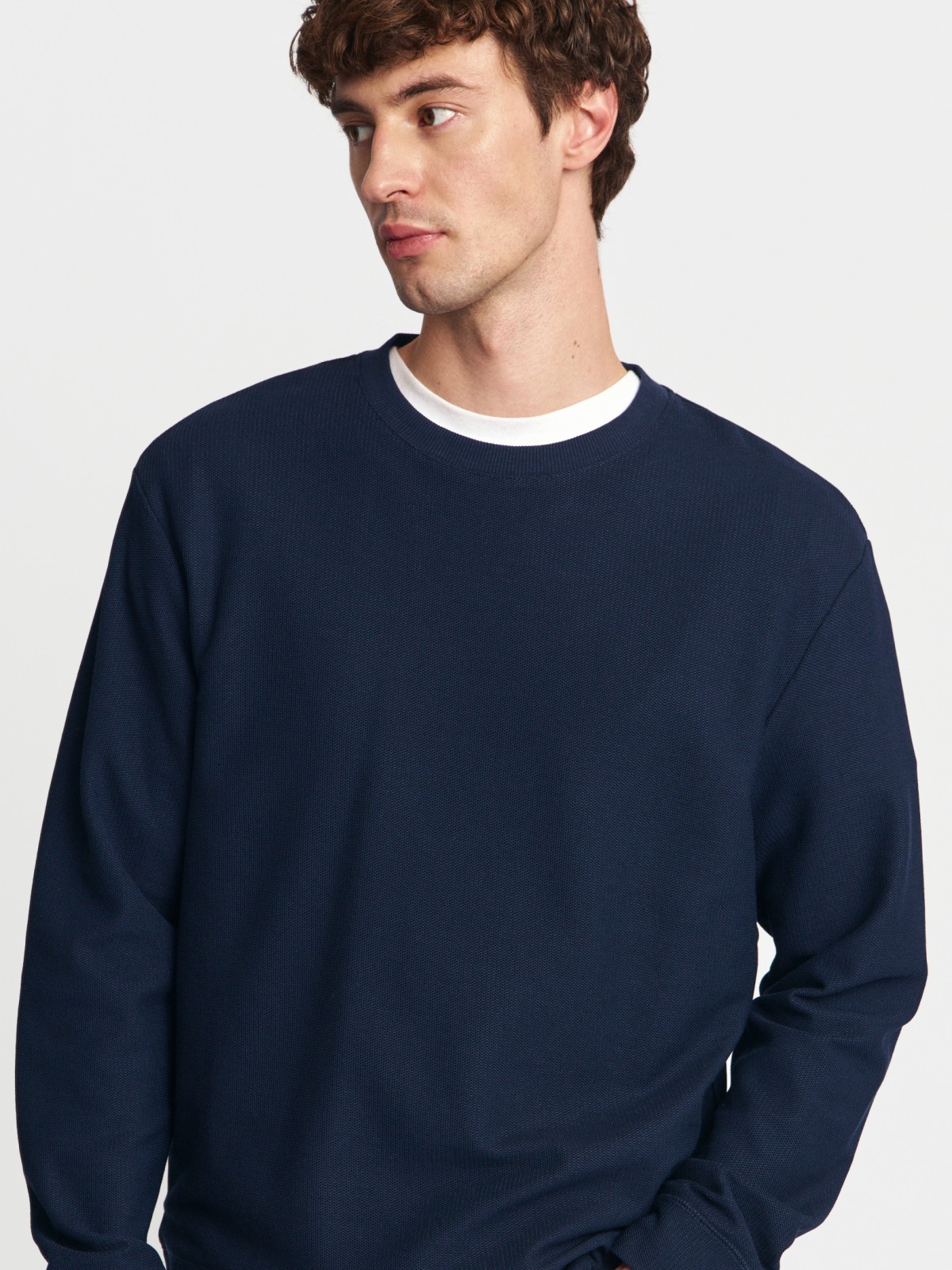 Трикотажный лонгслив с длинным рукавом