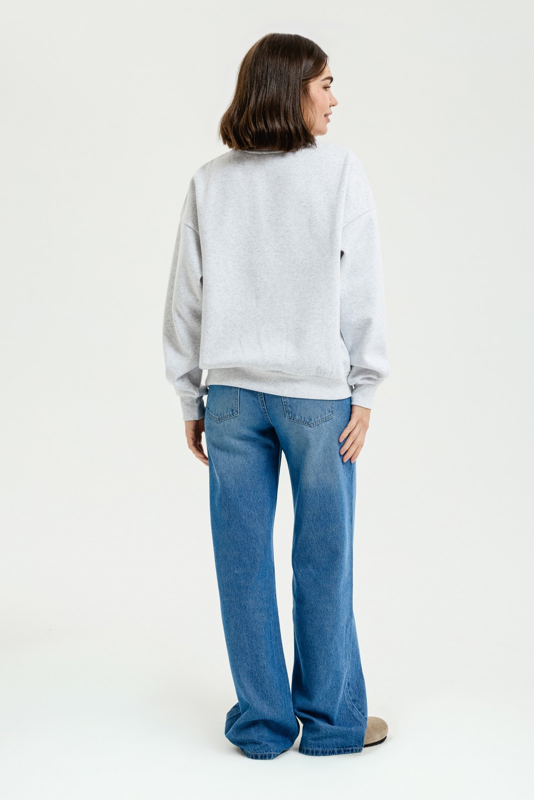 Трикотажный оверсайз свитшот