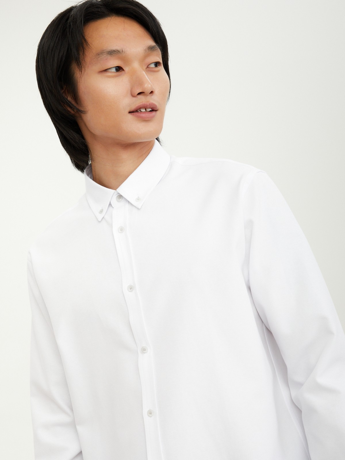 Офисная прямая рубашка с длинным рукавом