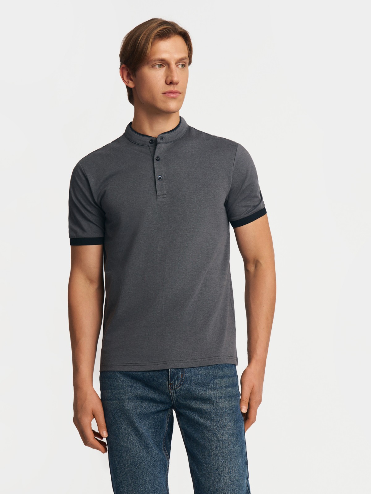 Футболка поло с воротником-стойкой