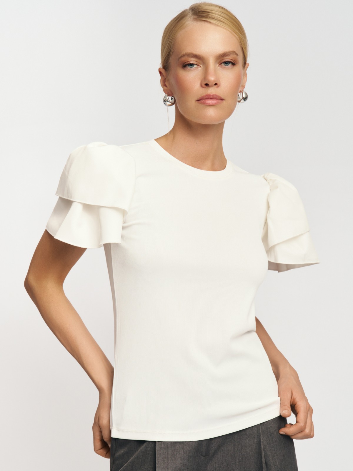 Топ-блузка с воланами на рукавах