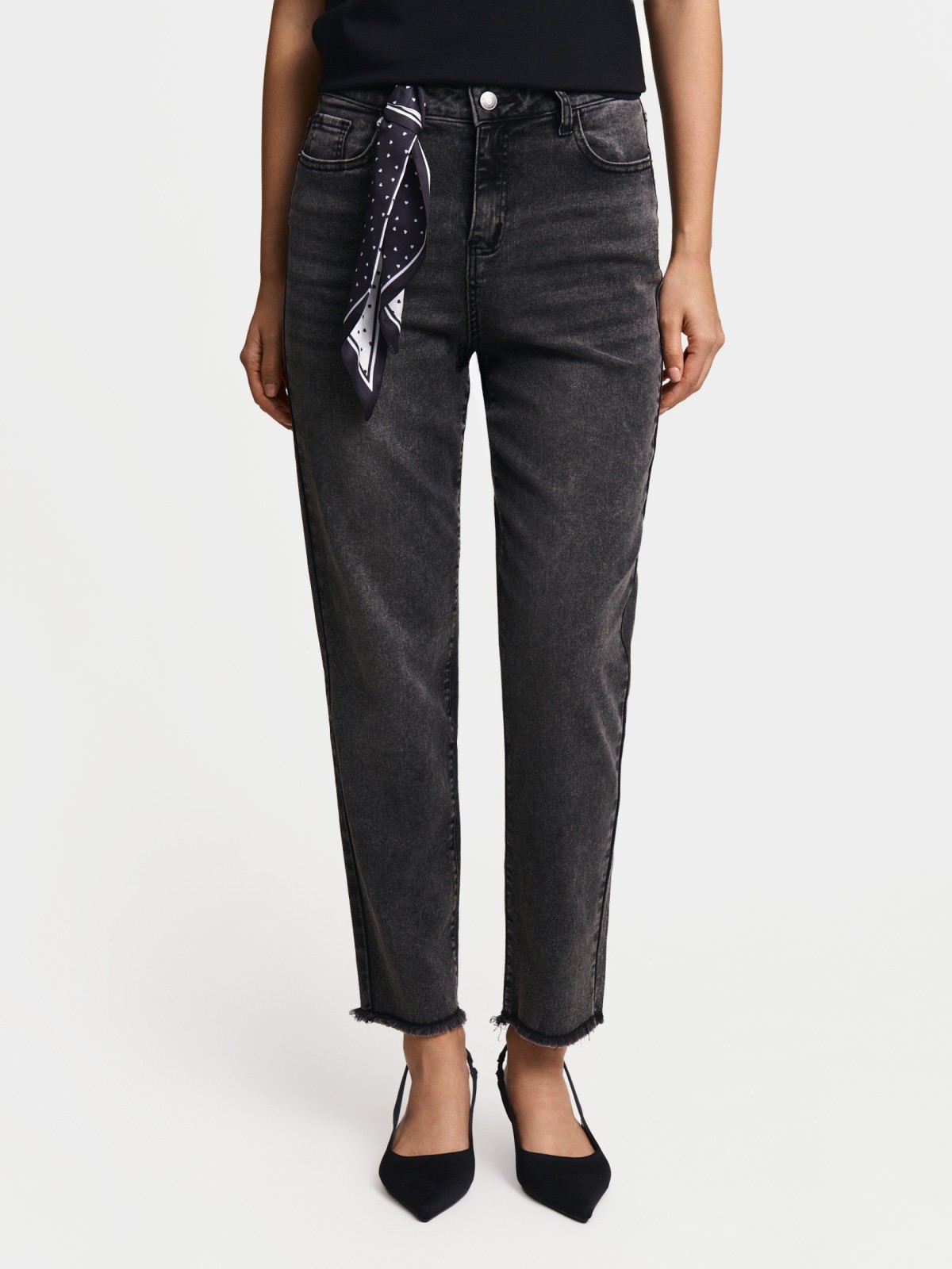 Джинсы силуэта Boyfriend с платком