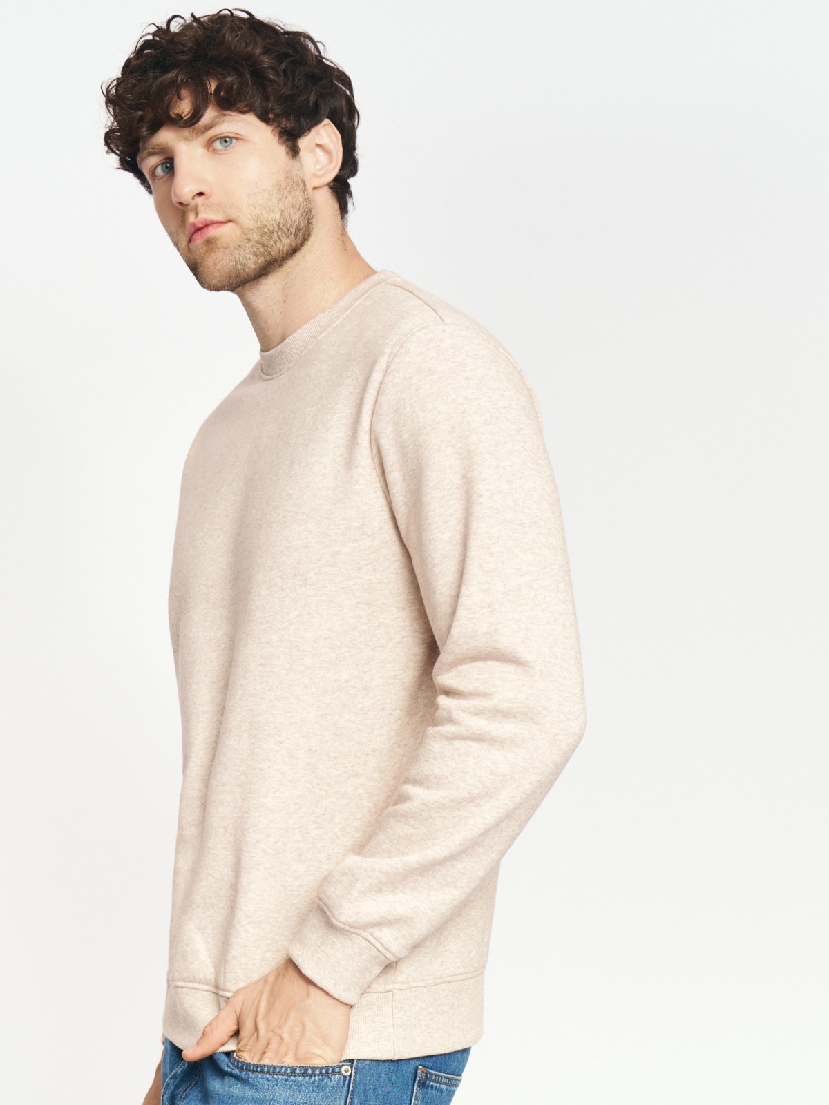 Утеплённый свитшот прямого кроя с длинным рукавом