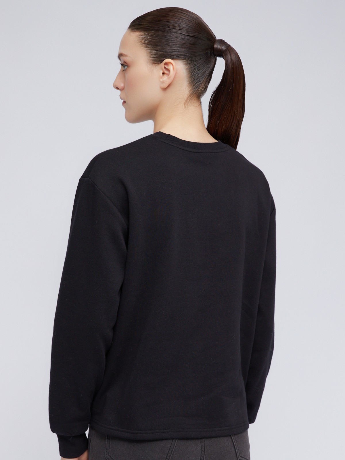 Утеплённый свитшот со стразами