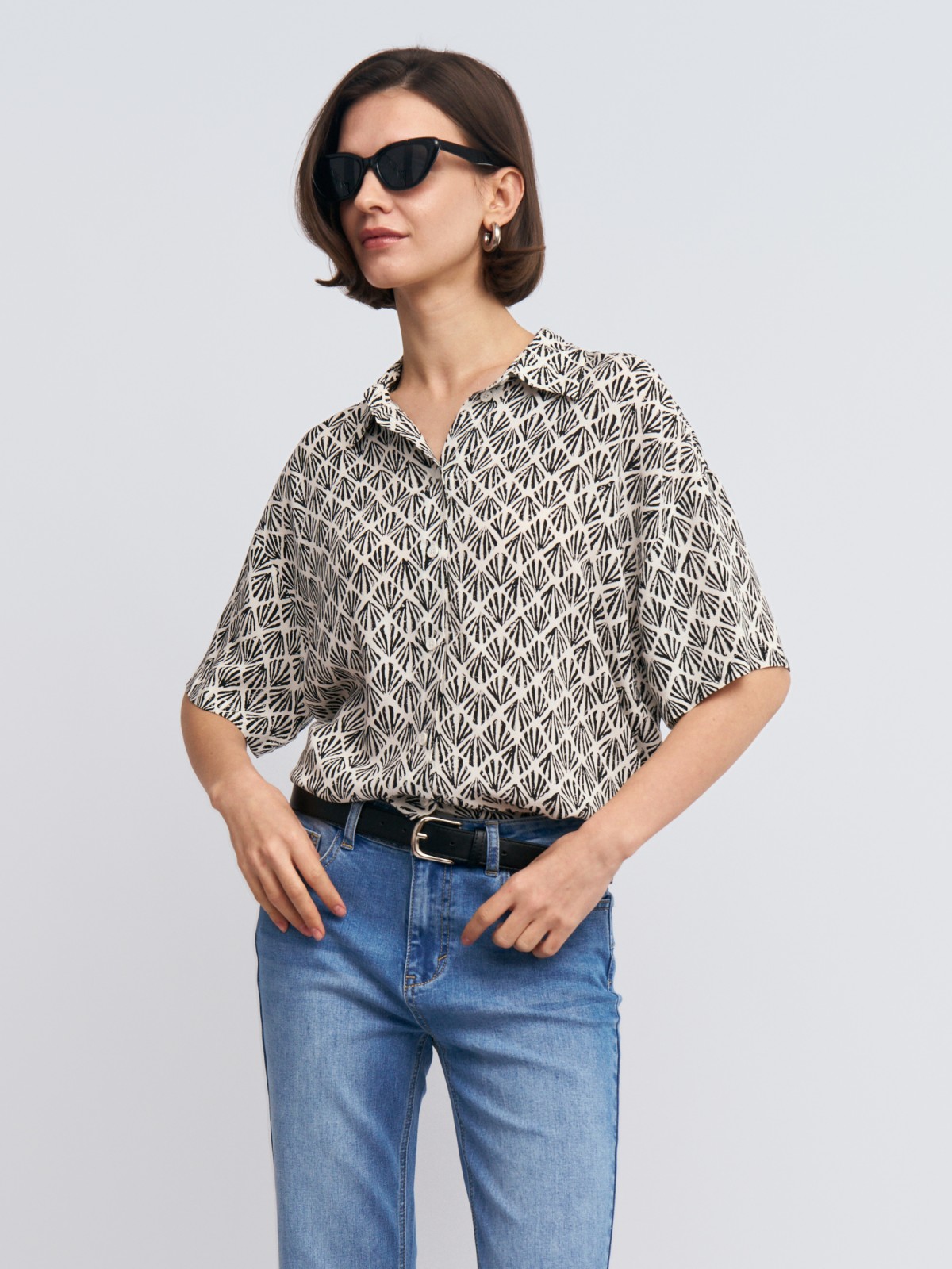 Рубашка из вискозы с коротким рукавом