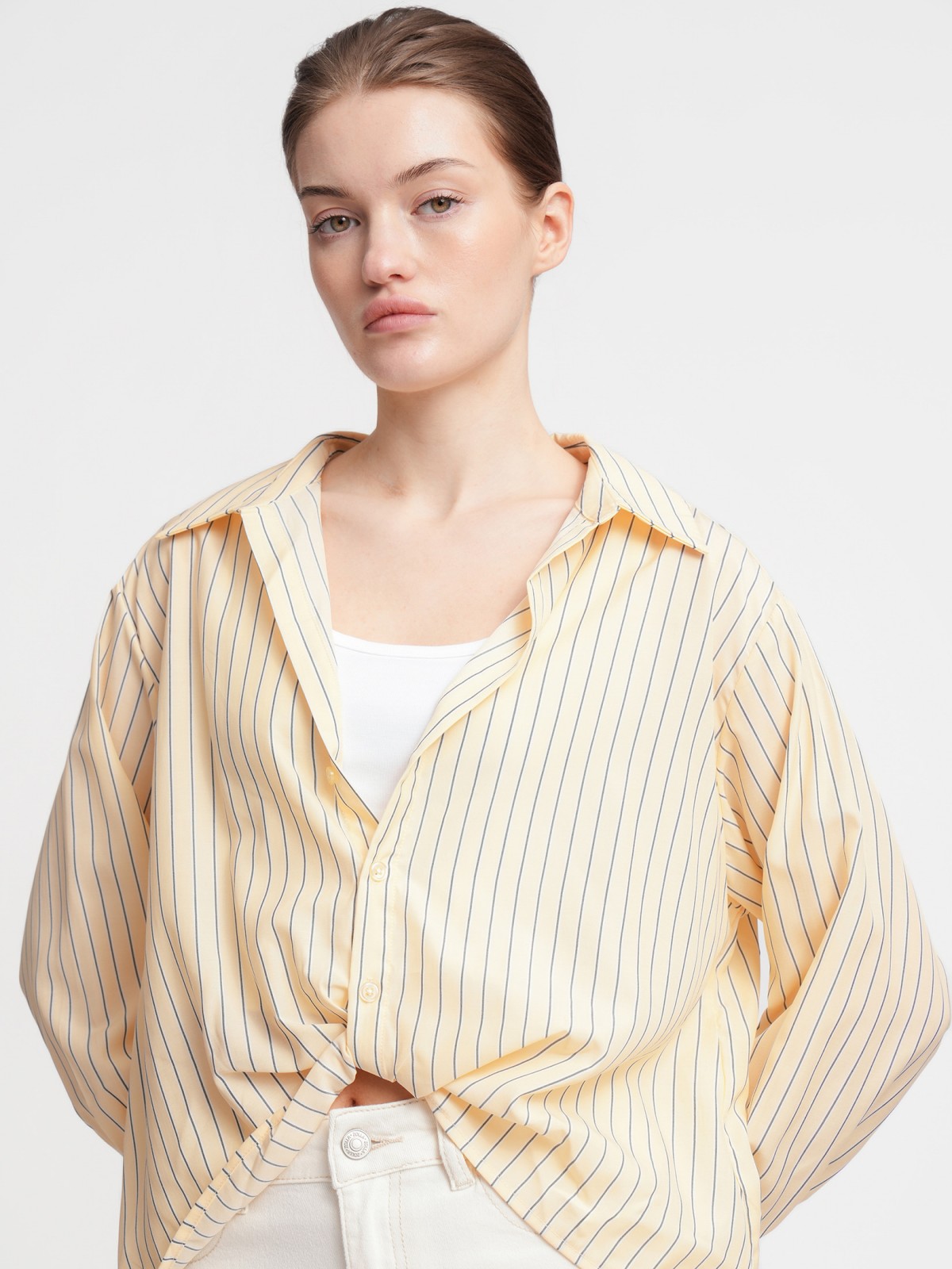 Блузка с  длинными рукавами