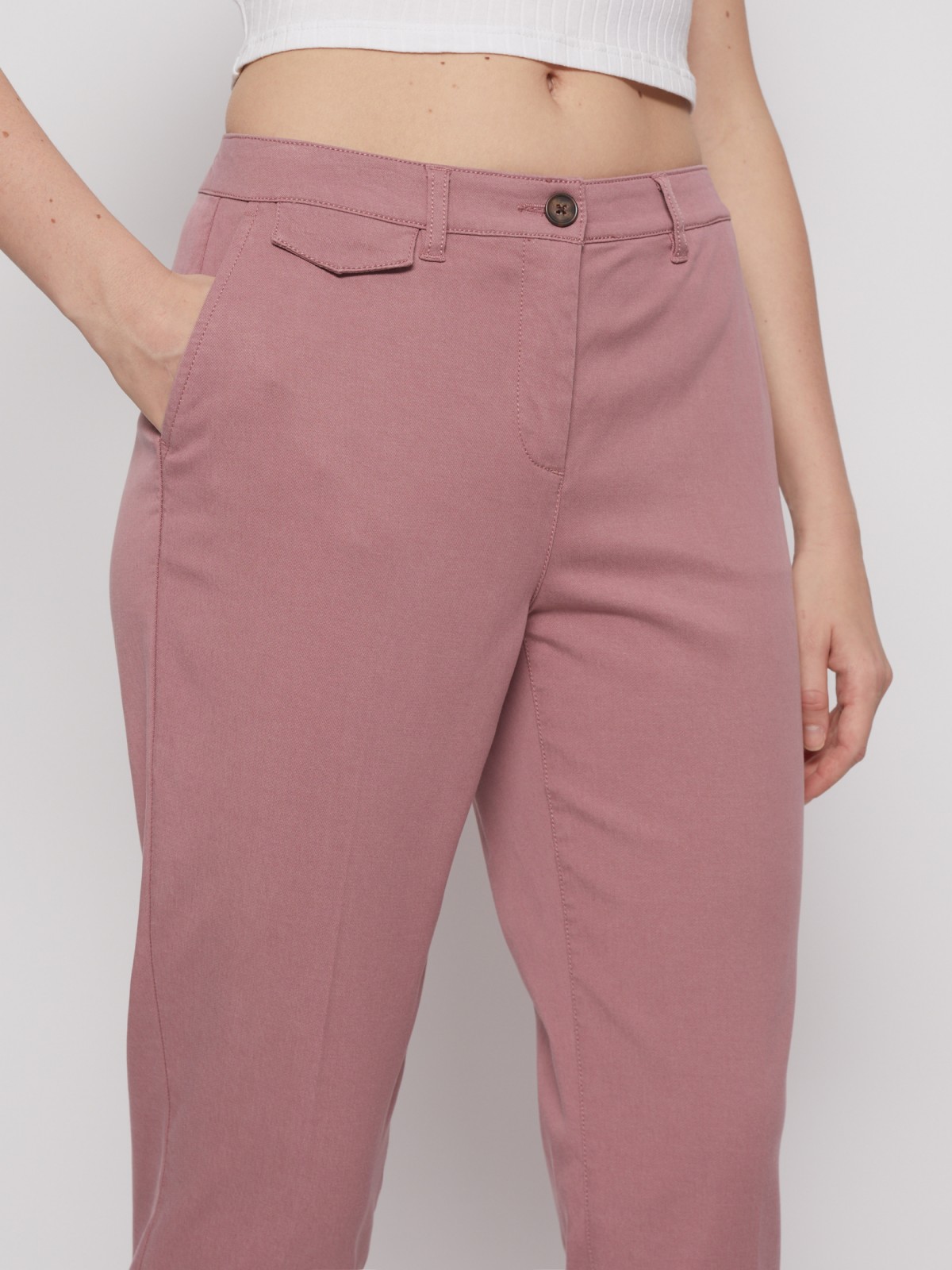 Брюки-чинос 