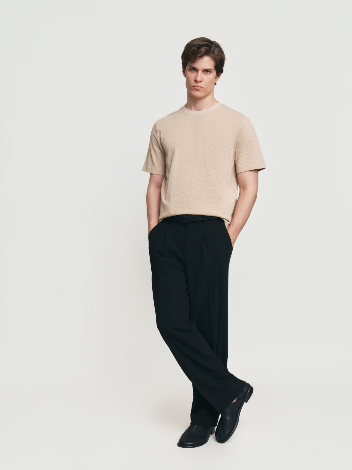 Футболка из хлопка с круглым вырезом