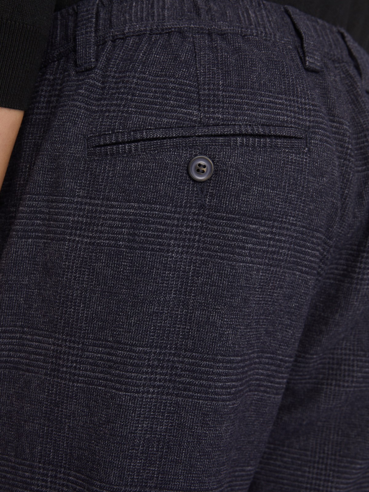 Офисные брюки силуэта Tapered с узором в клетку и поясом на резинке zolla 013347366041, цвет синий, размер 30 - фото 6