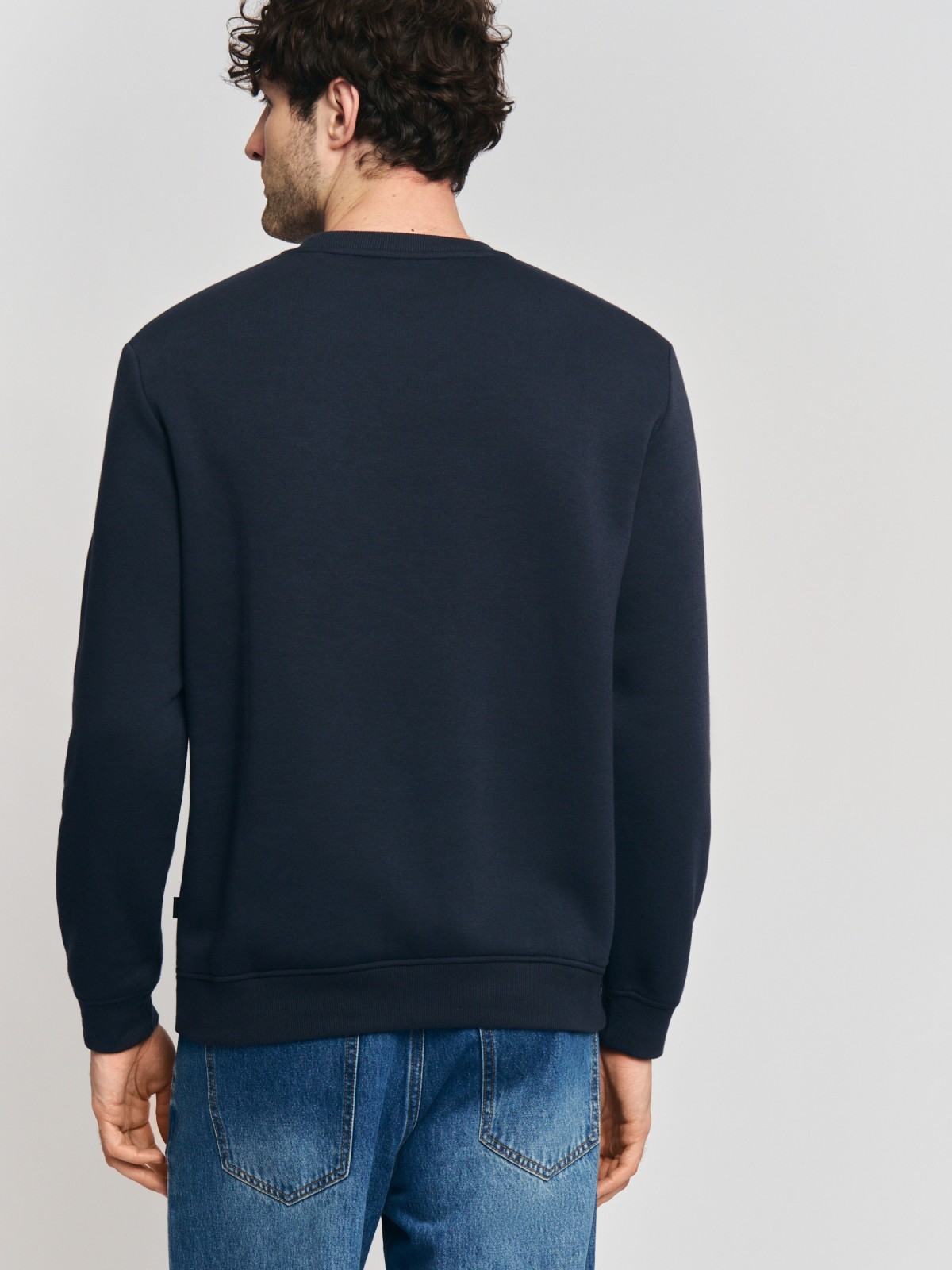 Утеплённый свитшот прямого кроя с длинным рукавом