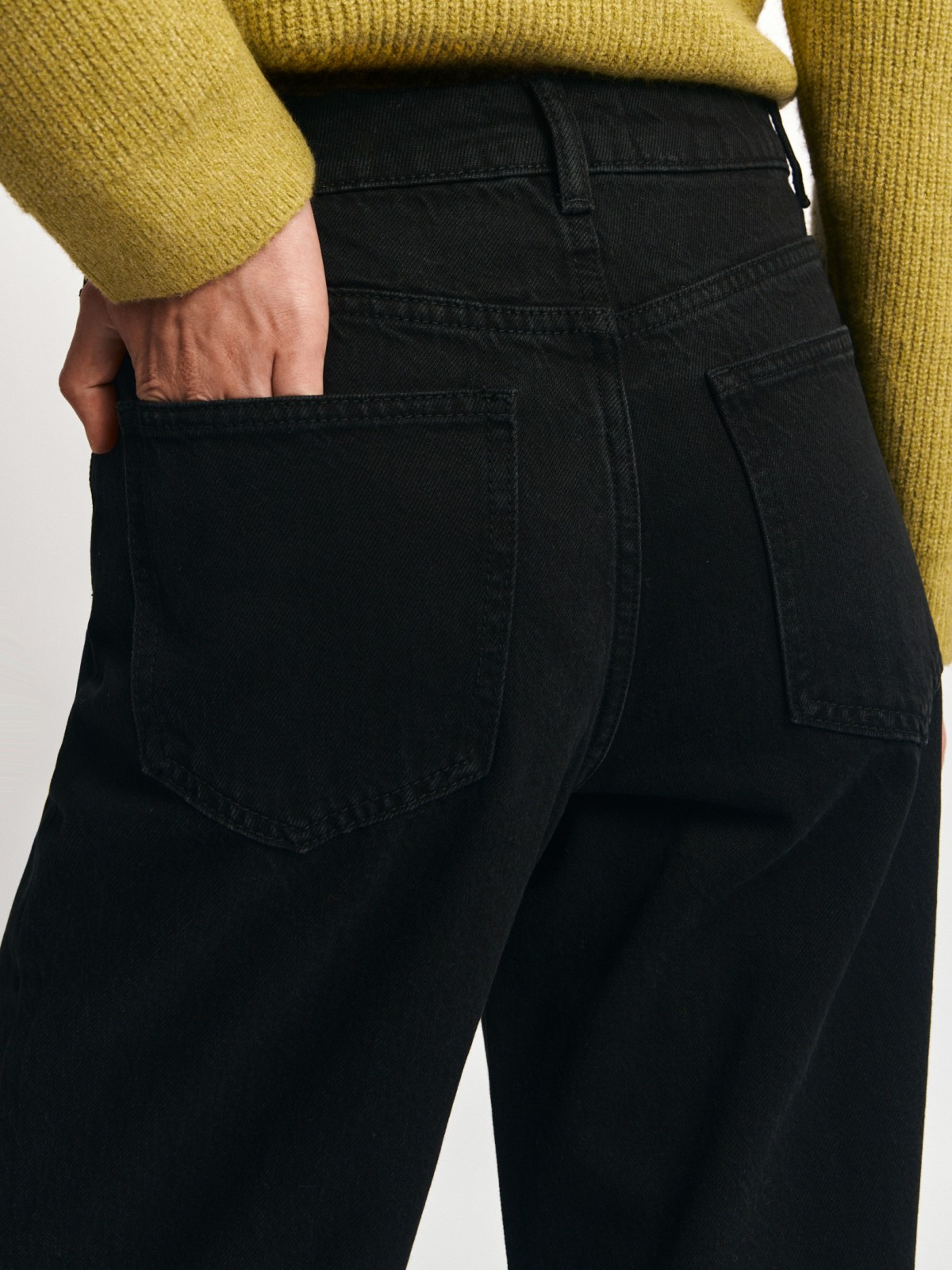 Джинсы прямого силуэта с высокой посадкой